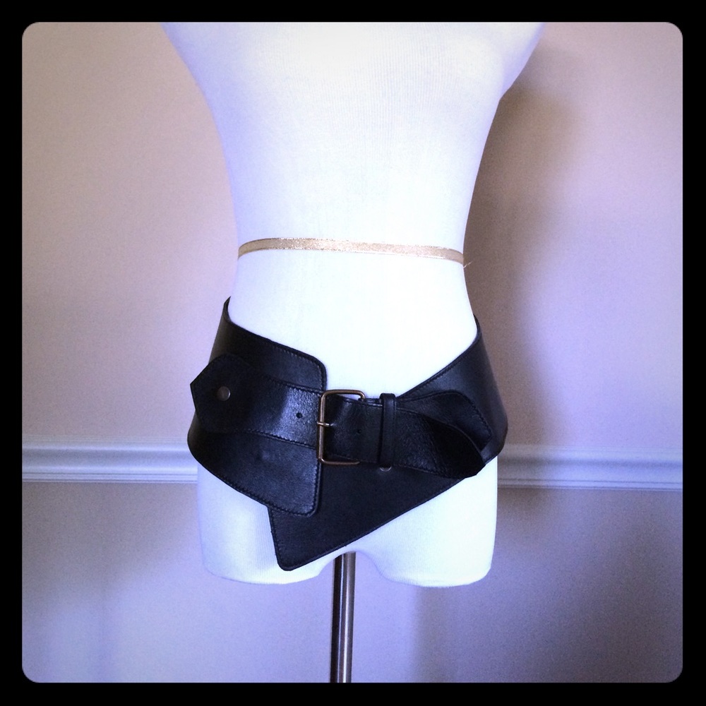 Women’s Black Wide Leather Belt Size M